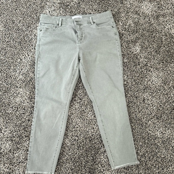 LOFT green cropped pants - Picture 5 of 7